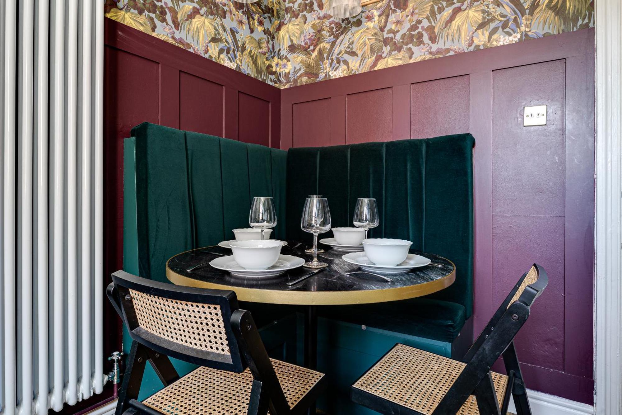 Insta-Worthy Loft On Historic Chester Rows, Sleeps 4 & Free Parking ภายนอก รูปภาพ