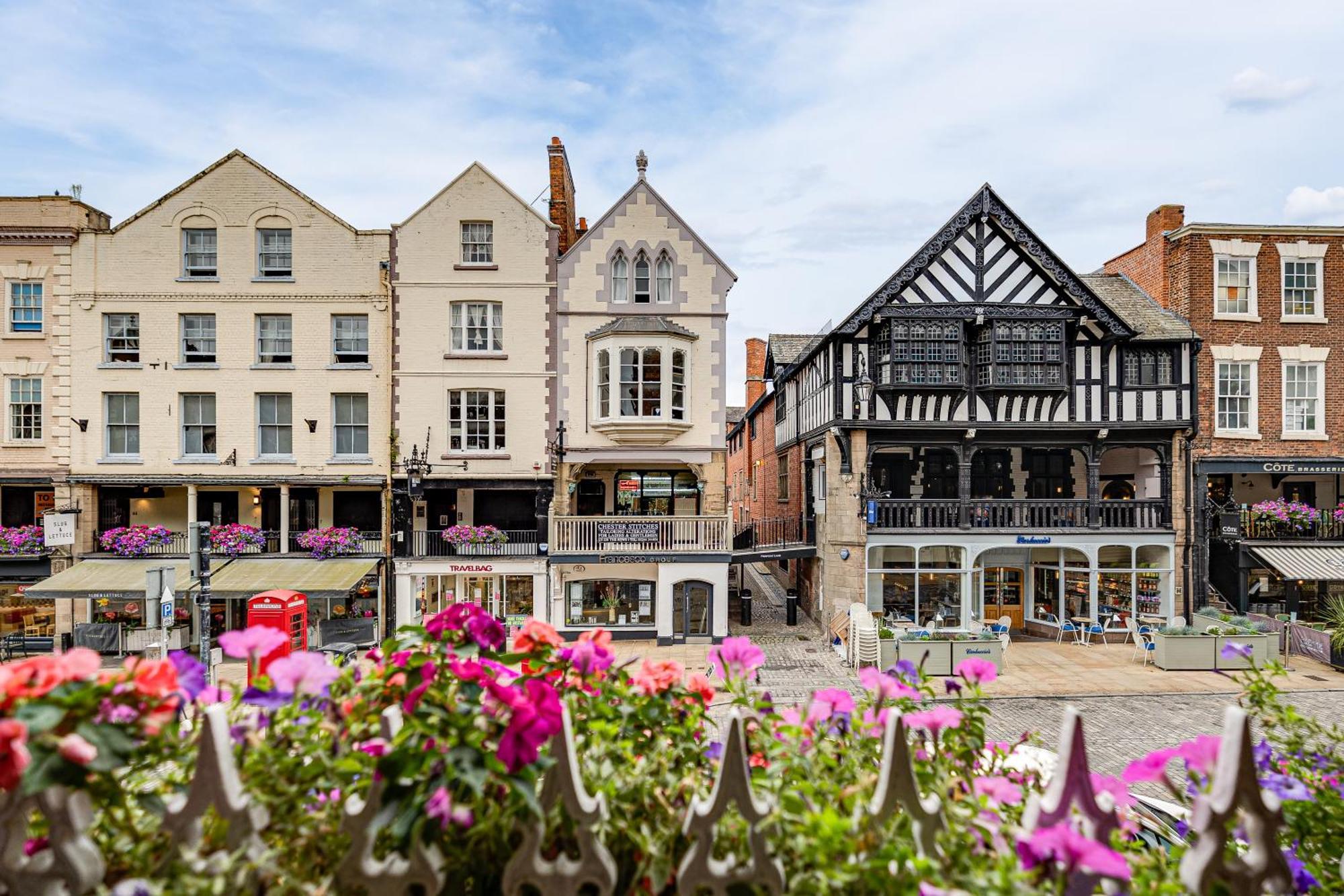 Insta-Worthy Loft On Historic Chester Rows, Sleeps 4 & Free Parking ภายนอก รูปภาพ