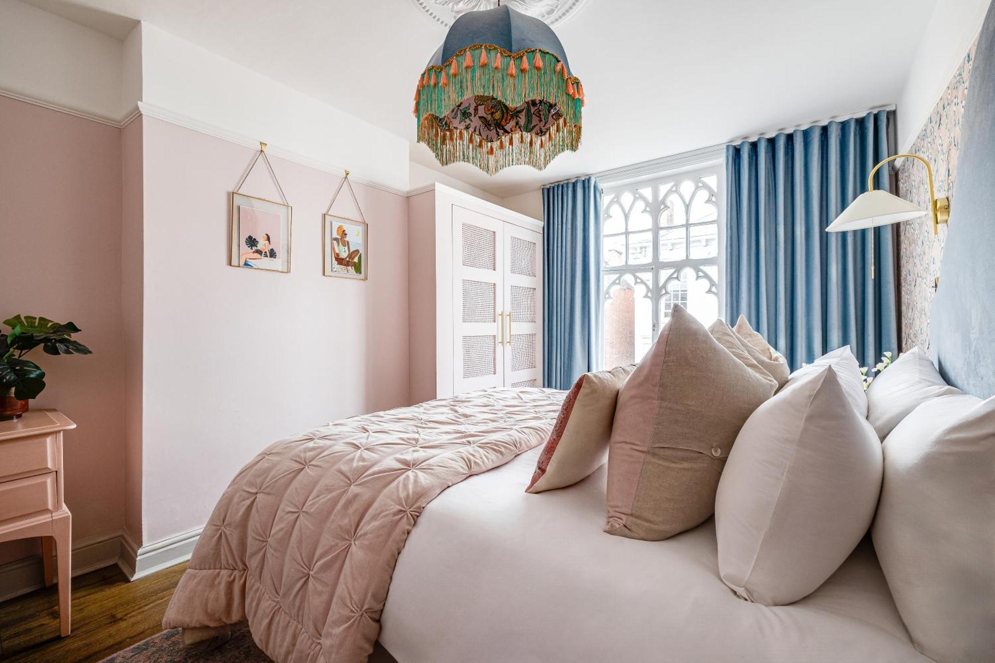 Insta-Worthy Loft On Historic Chester Rows, Sleeps 4 & Free Parking ภายนอก รูปภาพ